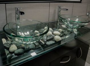 6141 Seminole Trl, Mentor, OH 44060