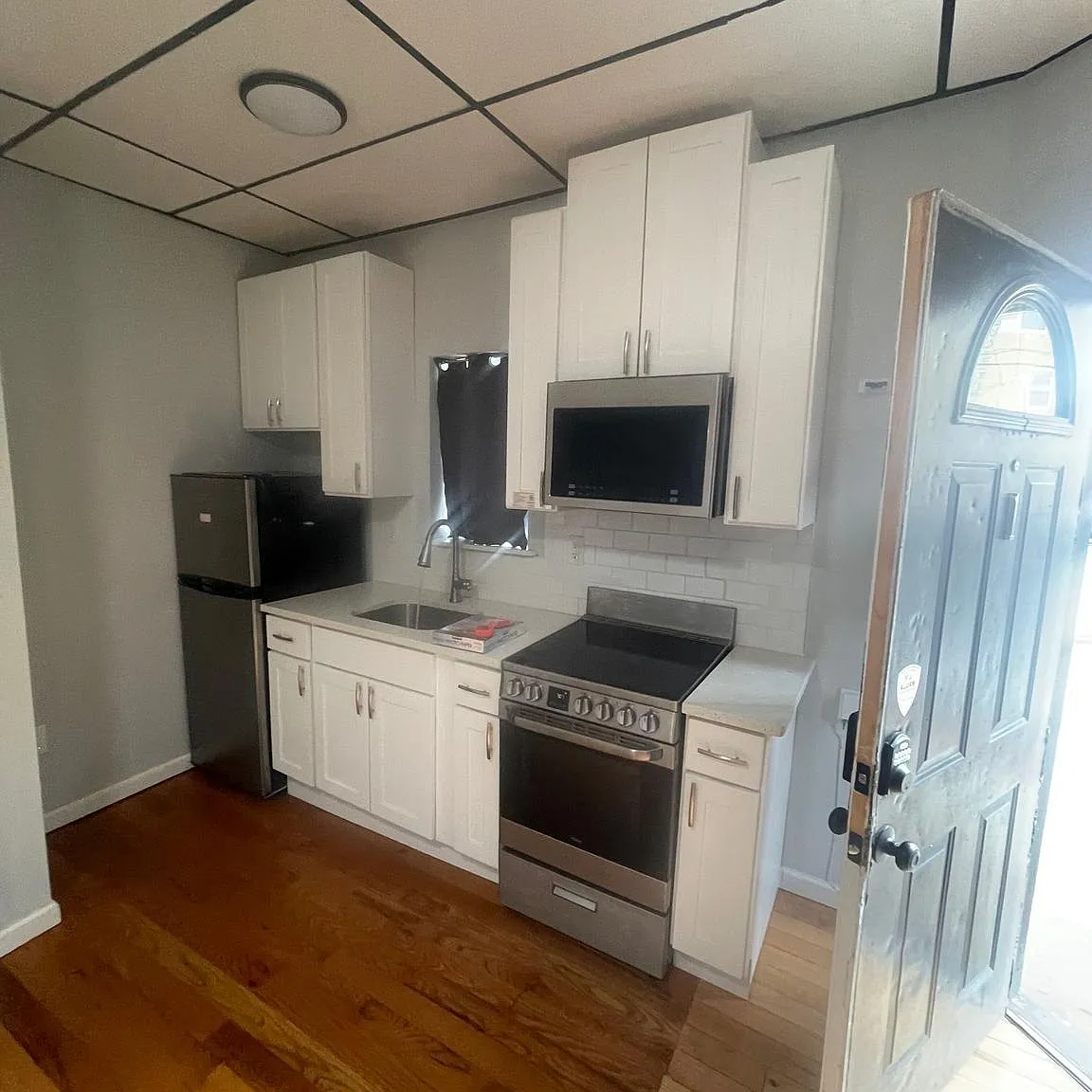 1 bed, 1762 sqft, $950 — Photo 1