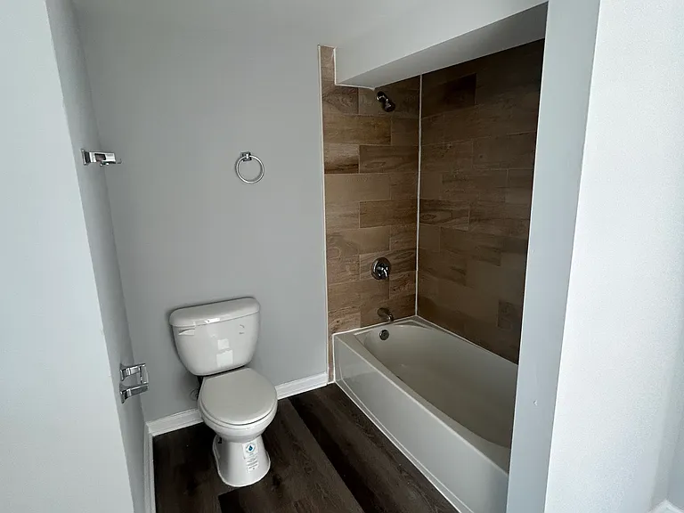 194 21st Ave #207 — Photo 17