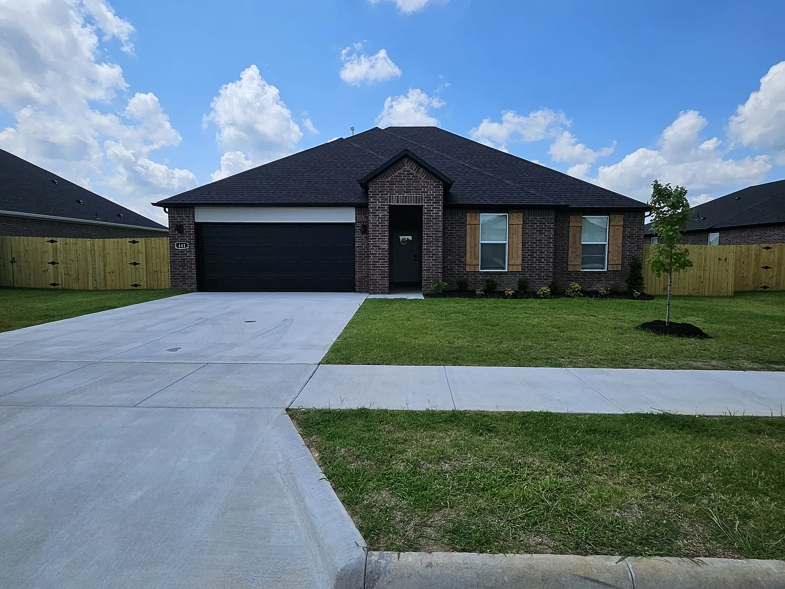 3 bed, 1641 sqft, $2,000 — Photo 2