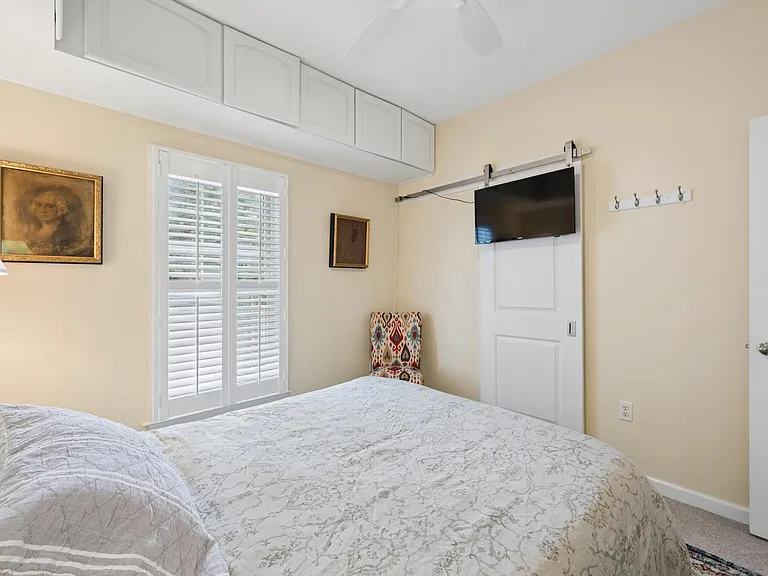 103 Sterling St — Photo 16