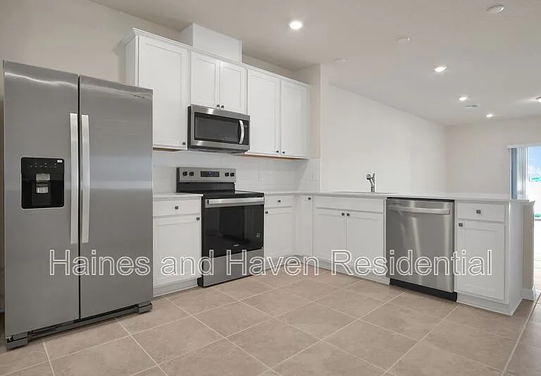 4292 Chester Springs Blvd — Photo 4