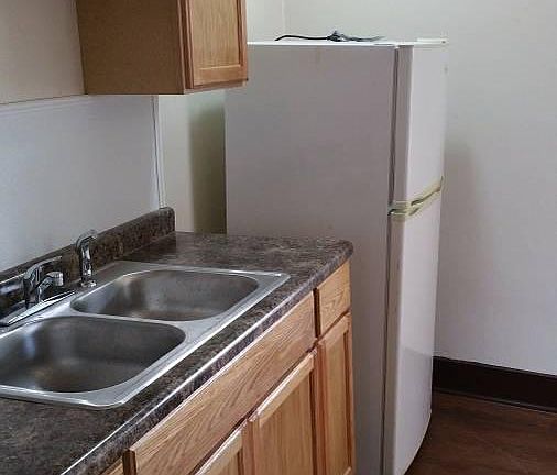3rd image of 8610 W Melvina St
