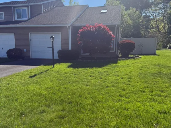 2050 Rosedale Way, Schenectady, NY 12303