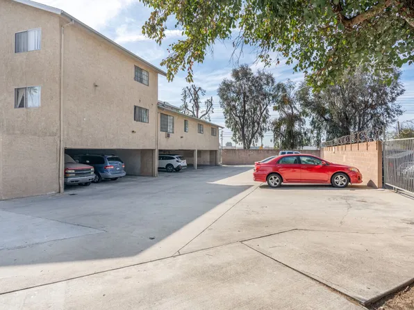 Laurel Canyon Apartments