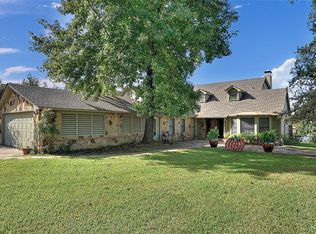1314 Kiowa Dr E, Lake Kiowa, TX 76240