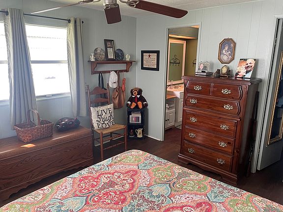 5th image of 60 Las Palmas Dr
