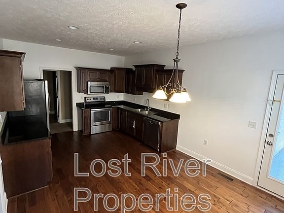 4th image of 259 Windover Ave