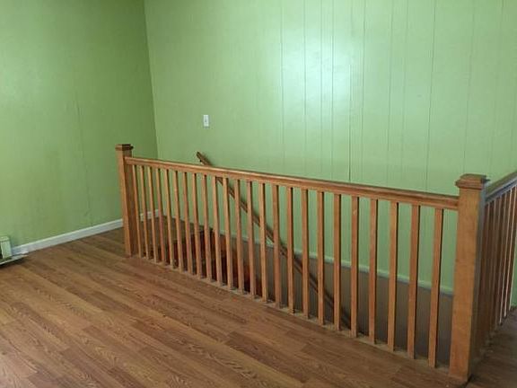 4th image of 2915 Lake Dr