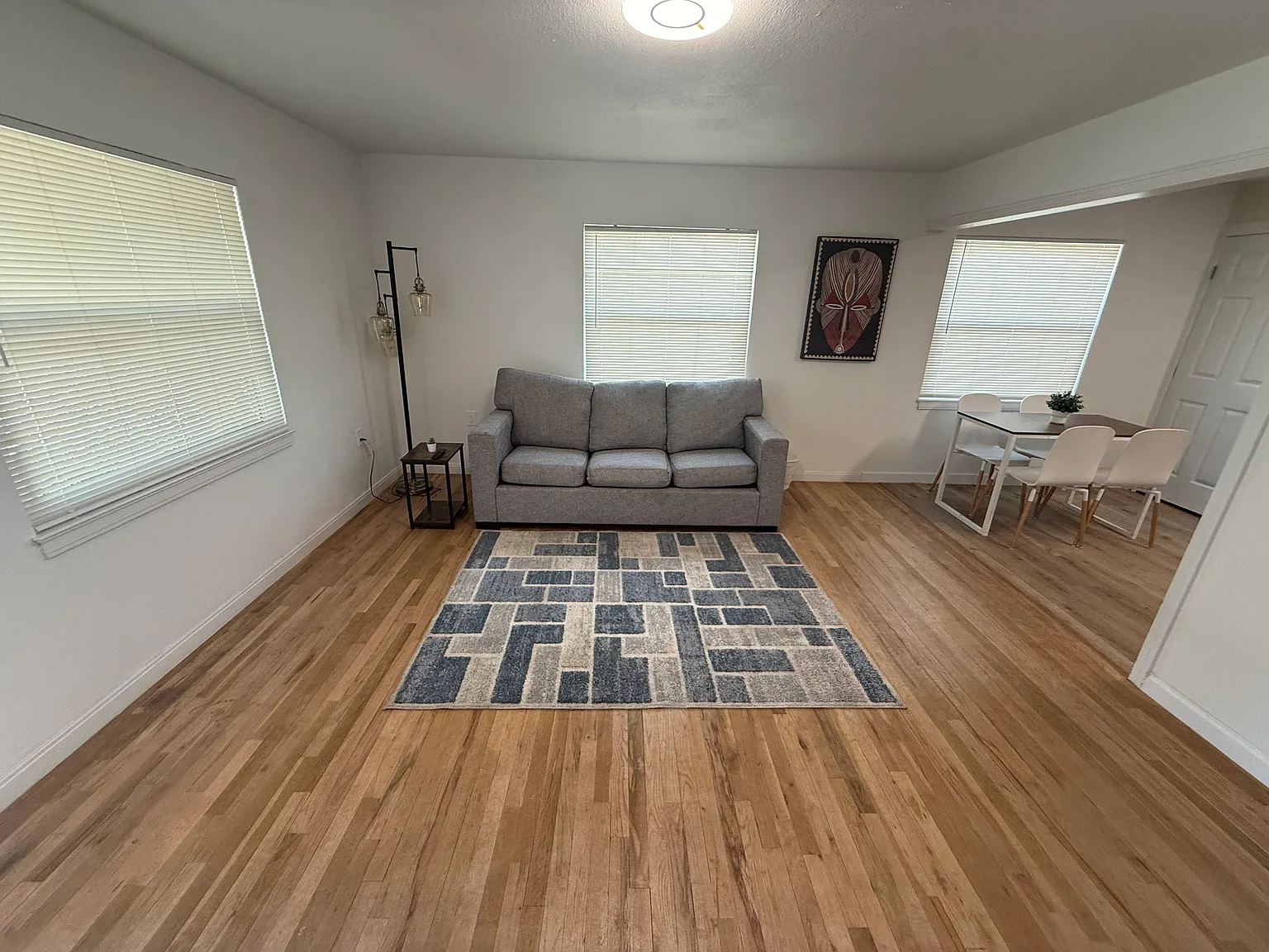 2 bed, 850 sqft, $1,500 — Photo 1