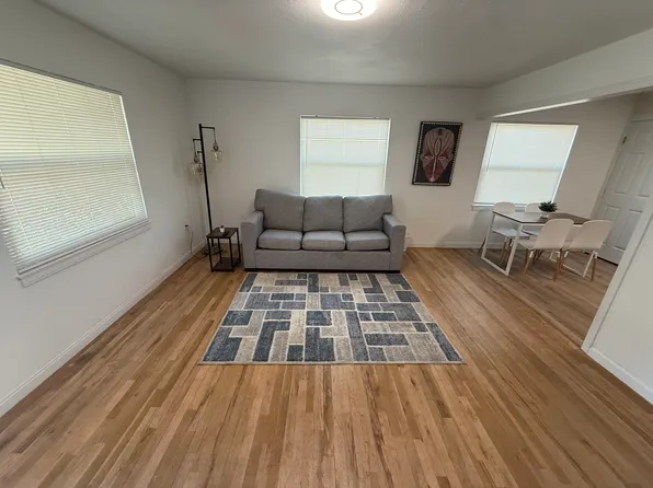 707 W Shields Ave #1, Fresno, CA 93705