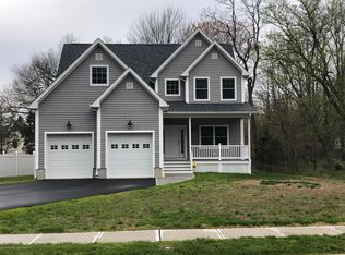 222 Friendship Rd, Howell, NJ 07731