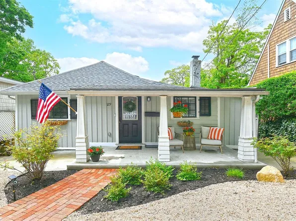 129 W 15th Avenue, Sea Cliff, NY 11579