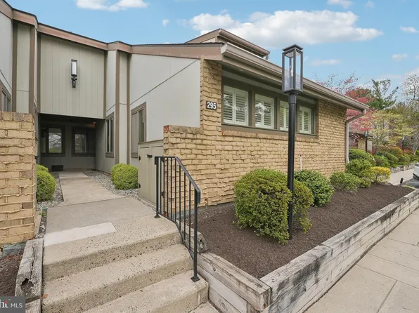 295 Uxbridge, Cherry Hill, NJ 08034
