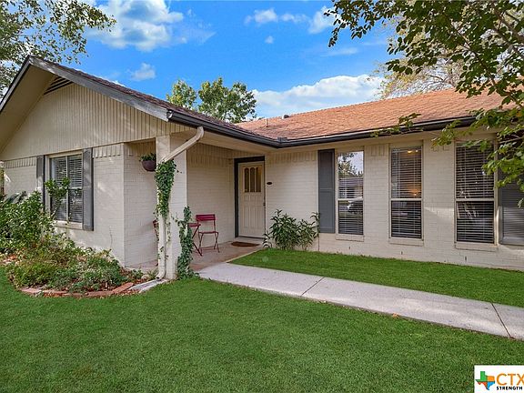 4th image of 1112 Tumbleweed Dr