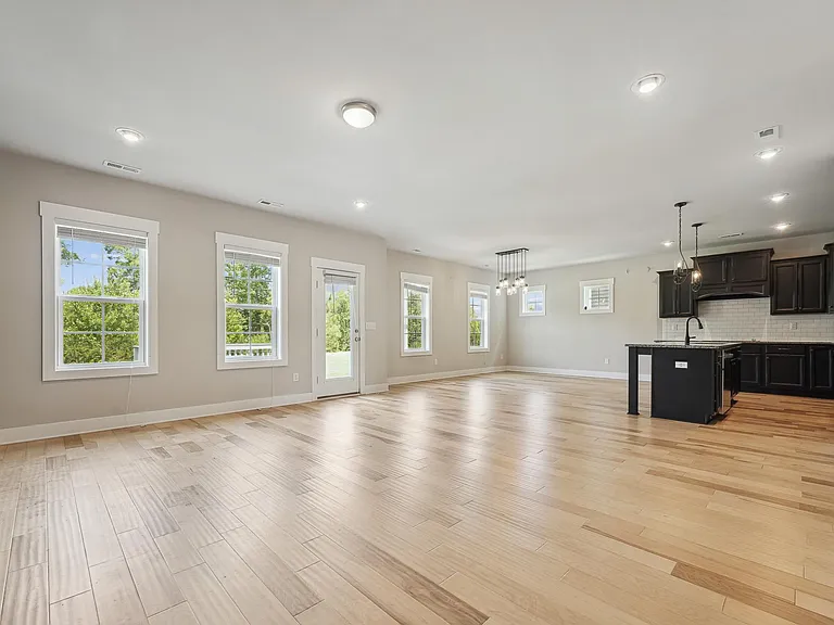 444 Beacon Ridge Blvd — Photo 6