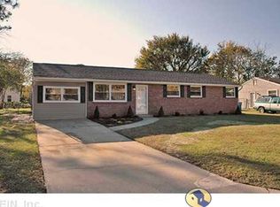 121 Ridgewood Rd, Chesapeake, VA 23325