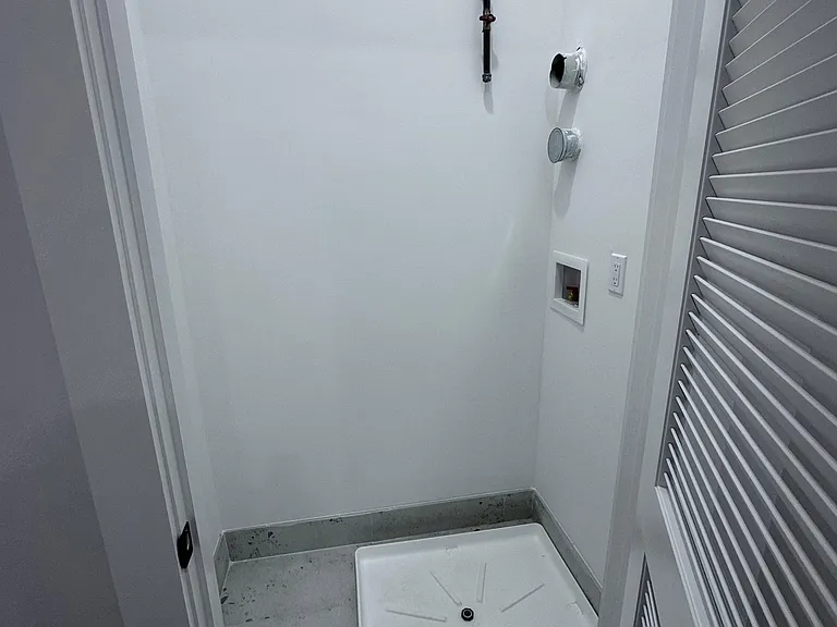 40 Lembeck Ave #G3 — Photo 3