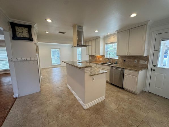 8522 Westview Dr