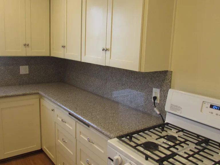 1149 E Carson St #9 — Photo 6