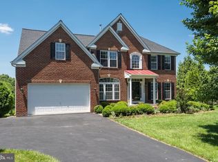 23606 White Peach Ct, Gaithersburg, MD 20882