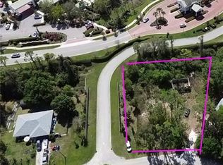 2086 Brooklawn Dr, North Fort Myers, FL 33917