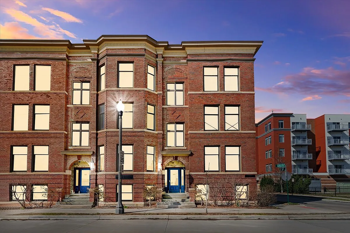 112 Watson St — Photo 3