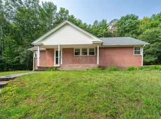 412 Worcester Rd, Barre, MA 01005