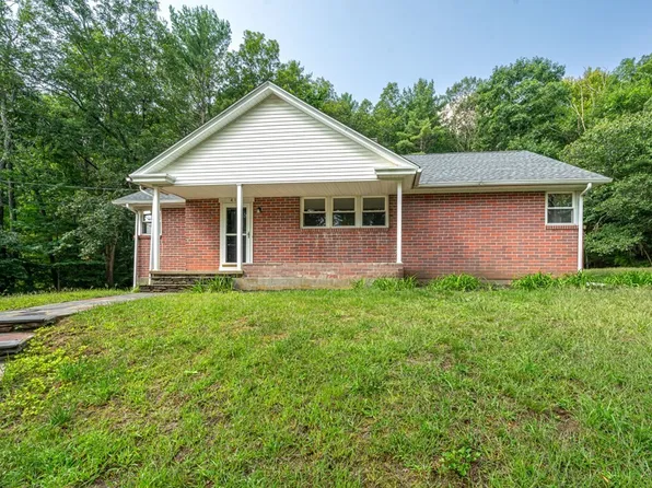 412 Worcester Rd, Barre, MA 01005