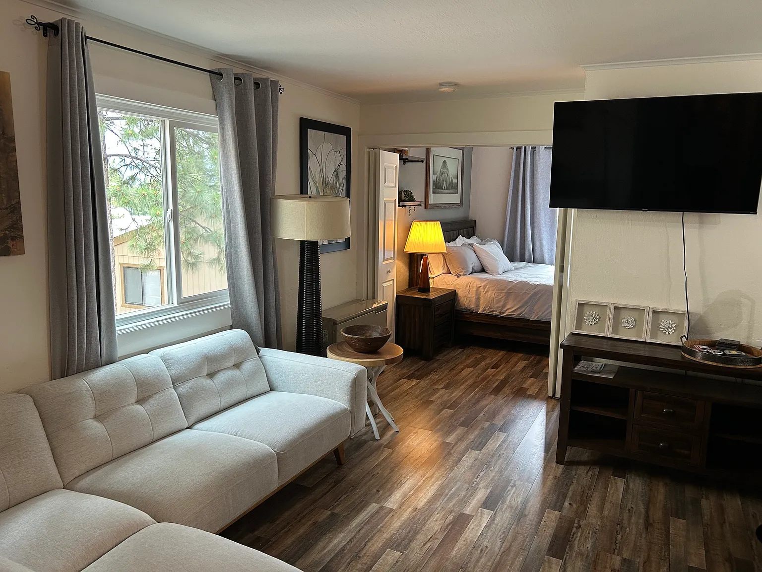1 bed, 600 sqft, $2,400 — Photo 1