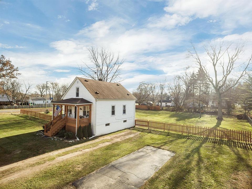 1st image of 35487 Farragut Ave
