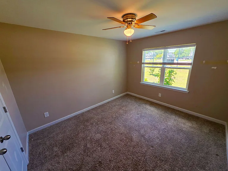 404 Christopher Columbus Ter — Photo 12
