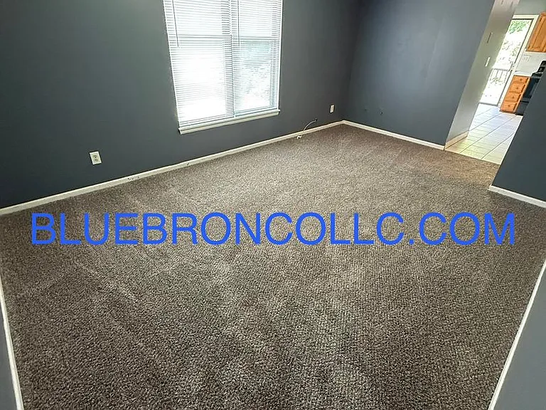 206 Sky Vue Dr. — Photo 2