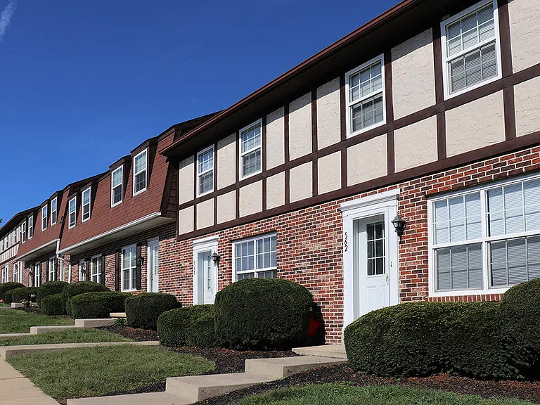 Belair Townhomes — Photo 11