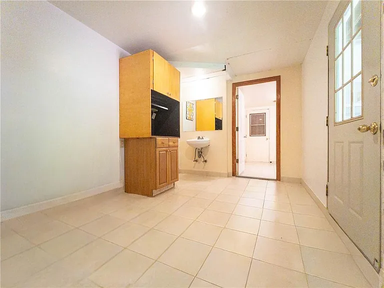 965 Millbrook Ct — Photo 29