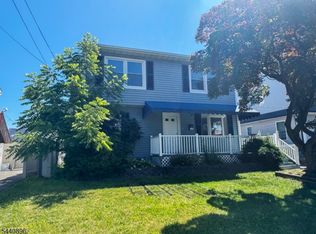 192 6th St, Saddle Brook, NJ 07663