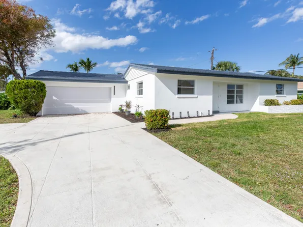 7220 Clarke Rd, Lake Clarke Shores, FL 33406