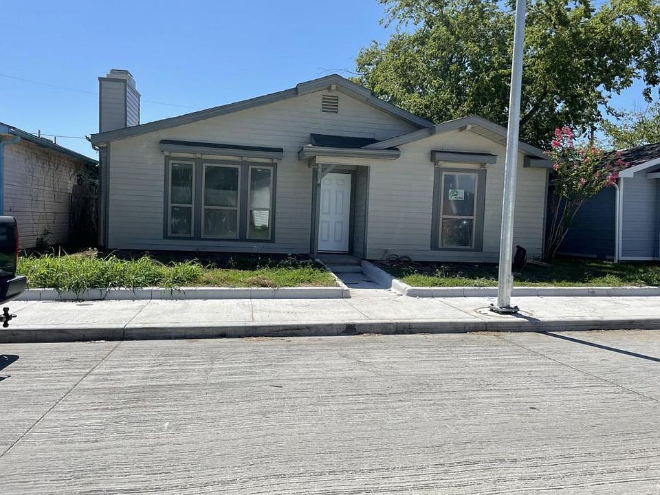 1st image of 9904 Cedar Mountain Cir