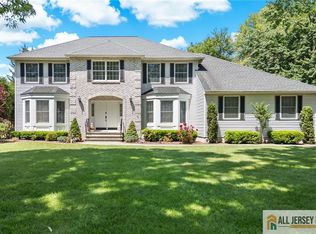 21 Tanglewood Pl, Monroe Township, NJ 08831