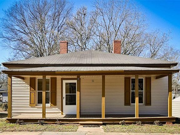 2nd image of 3 Bay St