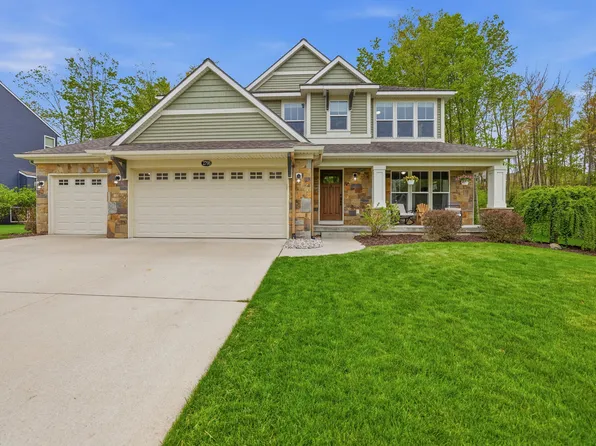 2798 W Morgan Trl NE, Rockford, MI 49341