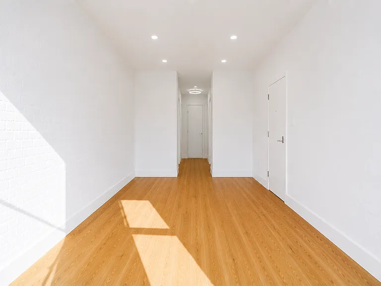 90 Atlantic Ave #4 — Photo 2