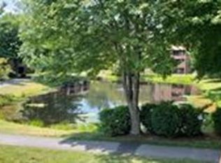 17 Davis Rd APT B1, Acton, MA 01720