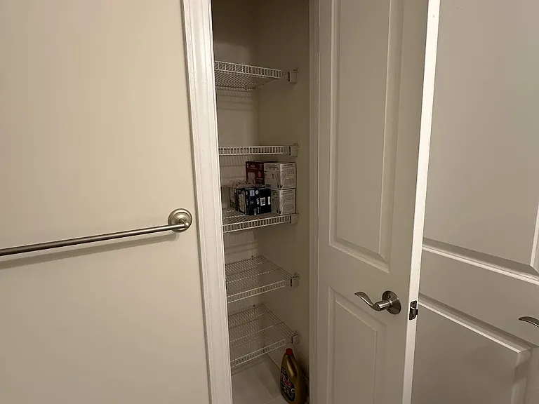 2436 Winthrop Dr — Photo 28