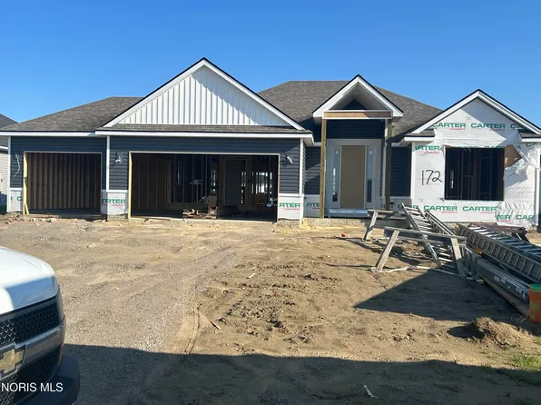 9830 Featherwood Ln, Sylvania, OH 43560