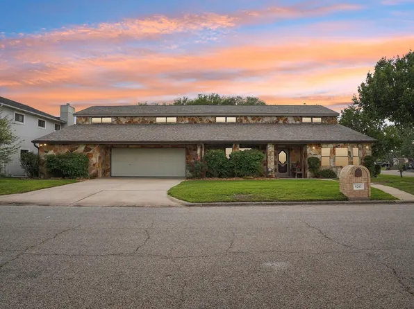 9243 Deepwater Dr, Montgomery, TX 77356