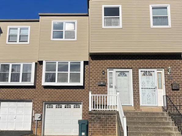 287 Birch Dr, Lafayette Hill, PA 19444