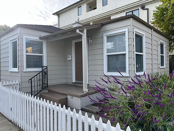 Conveniently situated in exciting Downtown San Carlos and near Caltrain station.