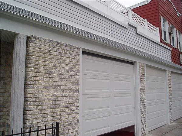 Building Photo 3