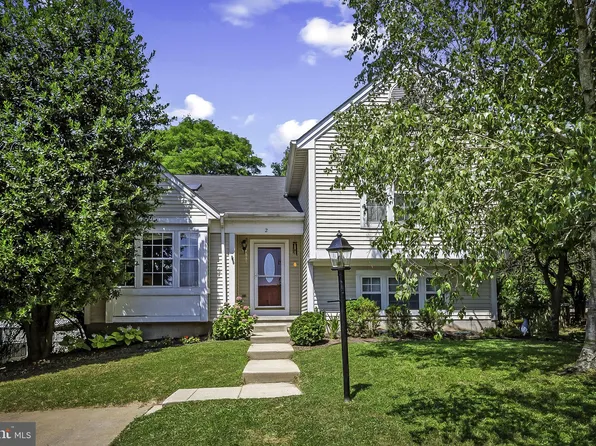 2 Harrod Ct, Reisterstown, MD 21136